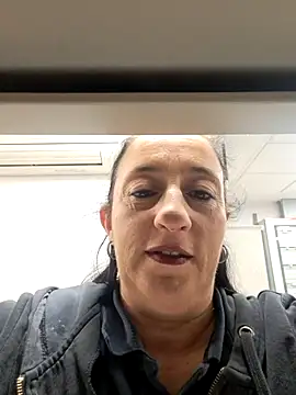 monella821 online show from December 4, 4:27 pm