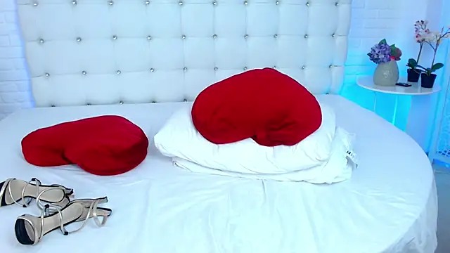 KimoraJoy online show from February 5, 4:48 am