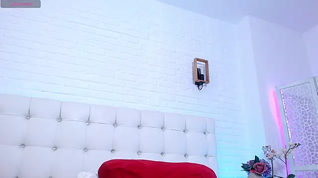 KimoraJoy online show from February 14, 6:02 am