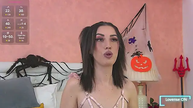 Snapshot of EnyaHazell chatting on November 1, 7:16 pm EnyaHazell online show from November 1, 7:16 pm