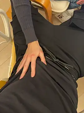 Manu97k online show from October 31, 9:38 pm