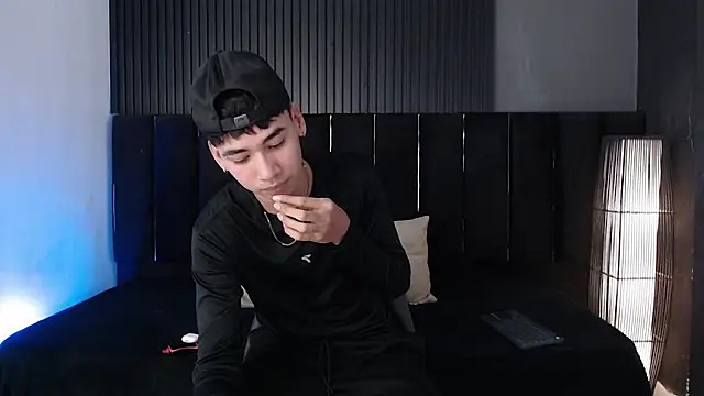 Dominic ghost online show from March 24, 12:37 am