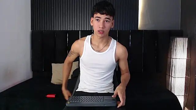 Dominic ghost online show from March 28, 2:55 am