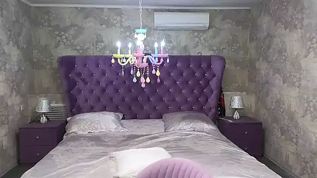 Snapshot of Eloisa_Eliot chatting on October 13, 3:01 pm Eloisa Eliot online show from October 13, 3:01 pm