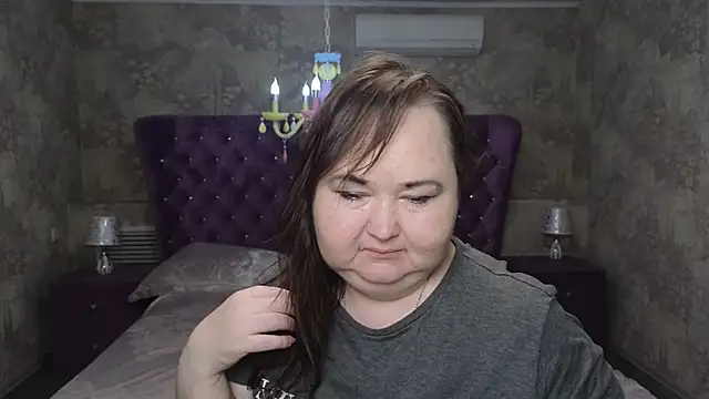 Eloisa Eliot online show from November 19, 11:10 am