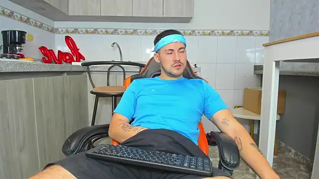 BrunoWalkerr online show from September 16, 1:01 pm