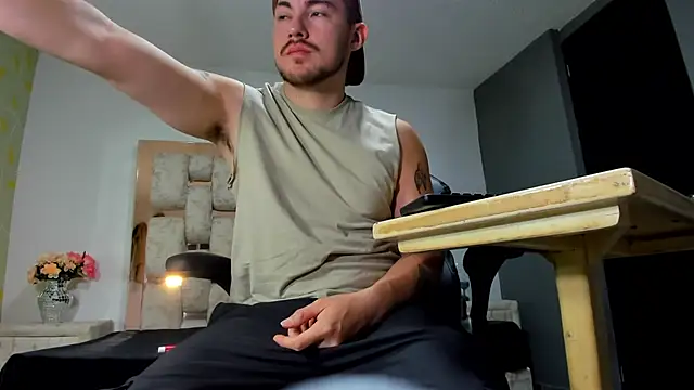 BrunoWalkerr online show from September 25, 12:42 pm