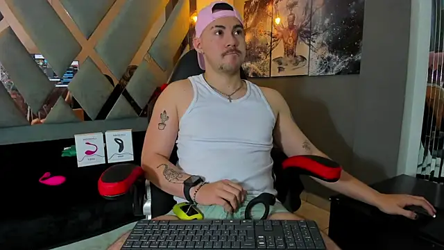 BrunoWalkerr online show from October 11, 1:09 pm