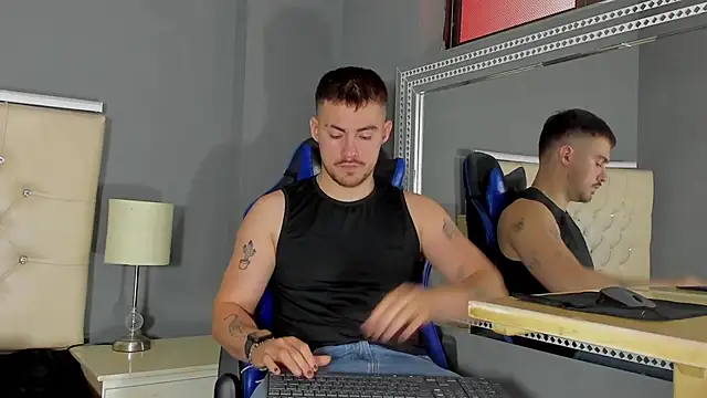 BrunoWalkerr online show from October 19, 11:33 am