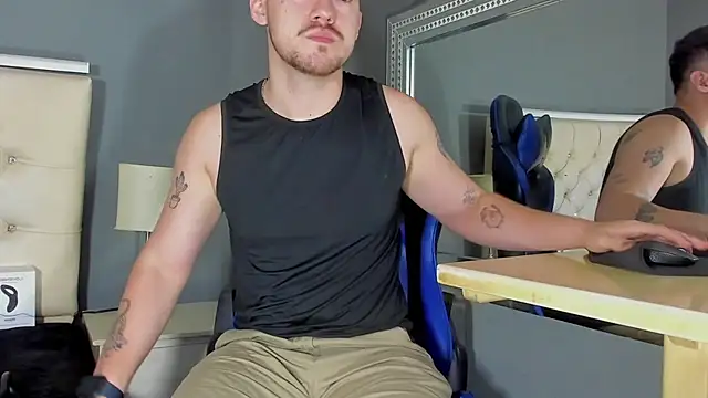 BrunoWalkerr online show from October 22, 11:43 am