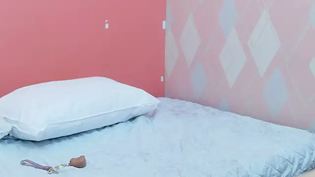 little beillis online show from November 6, 1:12 pm