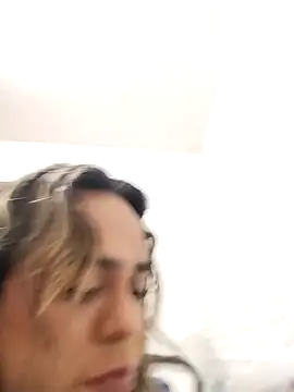 Lavignebr online show from September 11, 10:54 pm