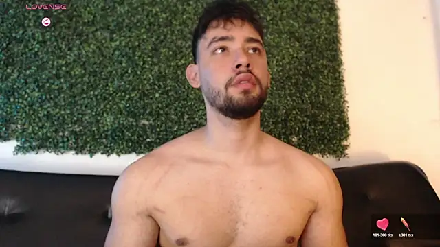 Snapshot of sam_ford_2 chatting on February 17, 1:35 am sam ford 2 online show from February 17, 1:35 am