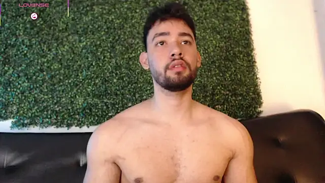 Snapshot of sam_ford_2 chatting on February 23, 2:20 am sam ford 2 online show from February 23, 2:20 am