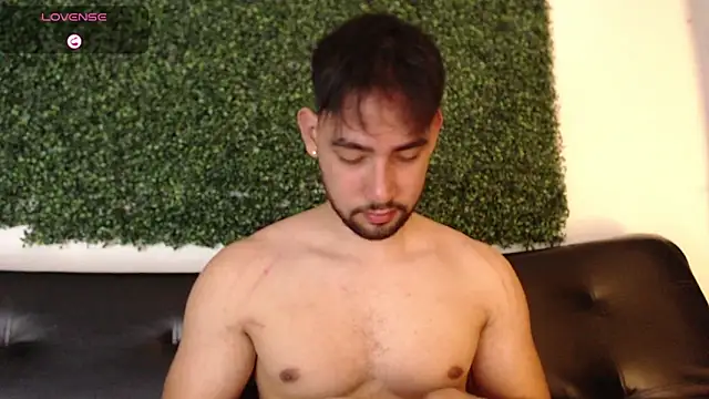 Snapshot of sam_ford_2 chatting on March 8, 12:41 am sam ford 2 online show from March 8, 12:41 am