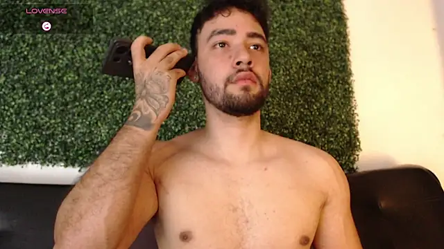 Snapshot of sam_ford_2 chatting on March 21, 1:21 am sam ford 2 online show from March 21, 1:21 am