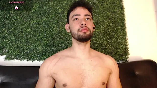 Snapshot of sam_ford_2 chatting on March 24, 12:59 am sam ford 2 online show from March 24, 12:59 am