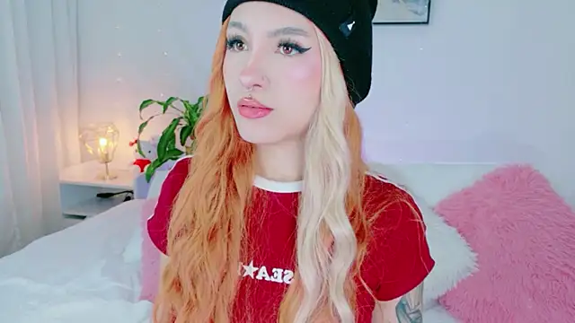Snapshot of cuteezoe chatting on March 10, 3:00 am cuteezoe online show from March 10, 3:00 am