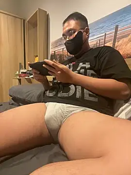 Snapshot of kristan__ chatting on November 2, 7:11 am kristan   online show from November 2, 7:11 am