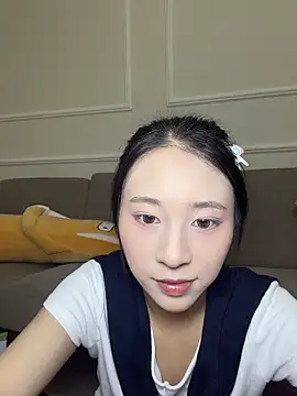 Snapshot of shishi0688 chatting on May 6, 12:54 pm shishi0688 online show from May 6, 12:54 pm
