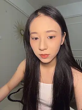 Snapshot of shishi0688 chatting on May 28, 3:42 pm shishi0688 online show from May 28, 3:42 pm