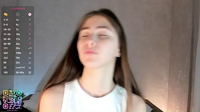 LynetteDanley online show from October 16, 1:23 pm