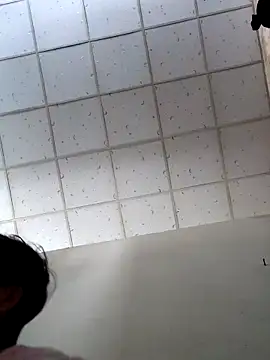 Snapshot of Samia_102 chatting on March 31, 7:42 am Samia 102 online show from March 31, 7:42 am