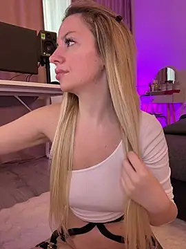 Snapshot of Sandra_Jo chatting on March 13, 6:09 am Sandra Jo online show from March 13, 6:09 am