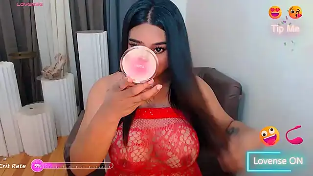 Snapshot of Lilly-lou chatting on March 7, 12:24 pm Lilly-lou online show from March 7, 12:24 pm