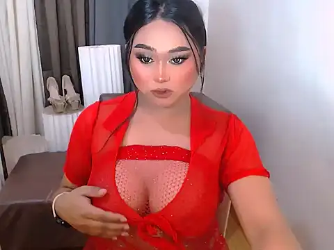 Snapshot of Lilly-lou chatting on March 22, 6:39 am Lilly-lou online show from March 22, 6:39 am