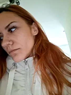 SlimBellaa online show from December 17, 9:48 am