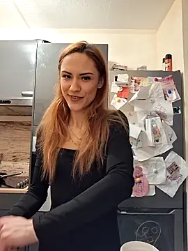 SlimBellaa online show from December 21, 9:33 pm