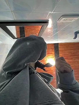 LiaCollings online show from February 18, 11:17 am