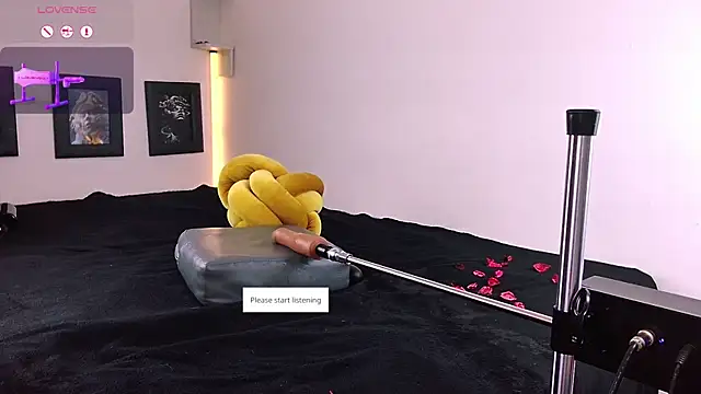 Lena Darko online show from February 13, 7:43 pm