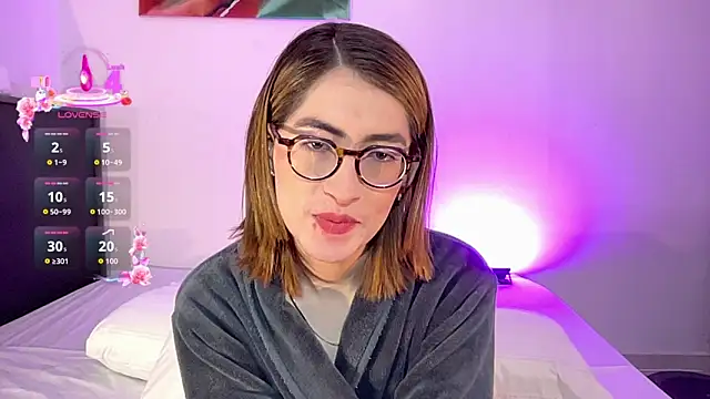 rousseblossom online show from September 18, 10:23 pm