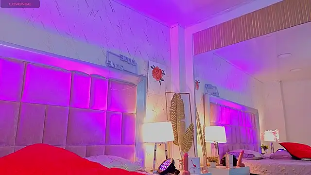 Snapshot of AlanaOdison chatting on March 8, 2:04 am AlanaOdison online show from March 8, 2:04 am