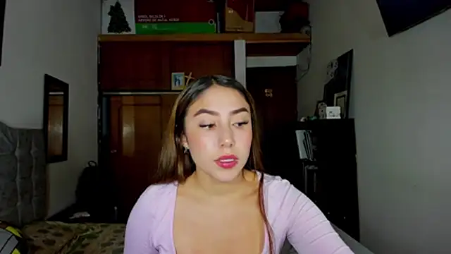 SweetMaddiee  online show from December 21, 7:54 pm