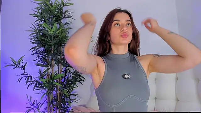 MissLana77 online show from October 10, 1:37 am