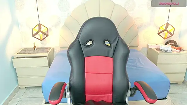 AIXATRISTA1 online show from November 8, 12:38 pm