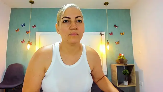 Heidy milf online show from September 26, 8:02 pm