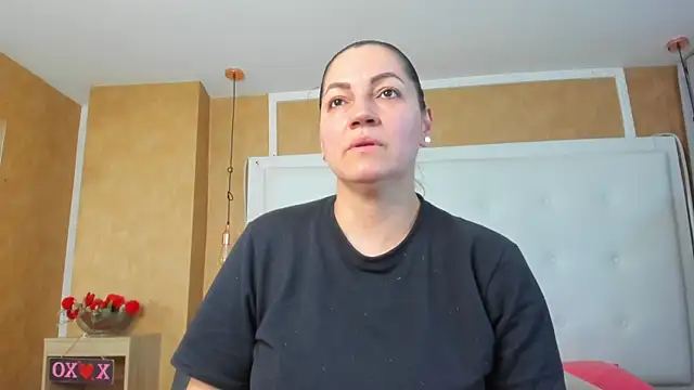 Heidy milf online show from July 30, 7:57 pm