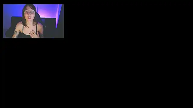 Yulienneg online show from June 5, 1:56 am