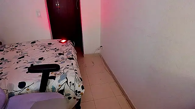 Snapshot of lain_t chatting on November 5, 8:25 am lain t online show from November 5, 8:25 am