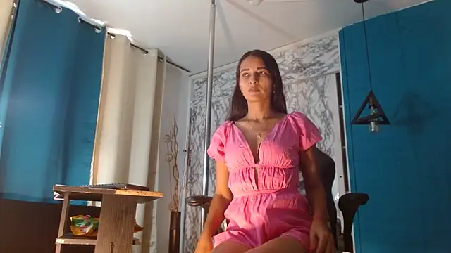 hanna mooreee online show from September 12, 5:57 pm