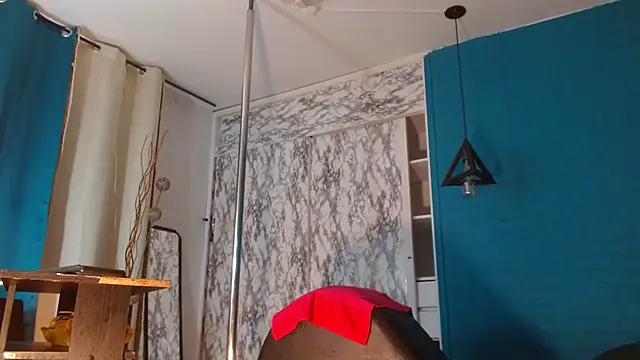 hanna mooreee online show from October 12, 6:29 pm