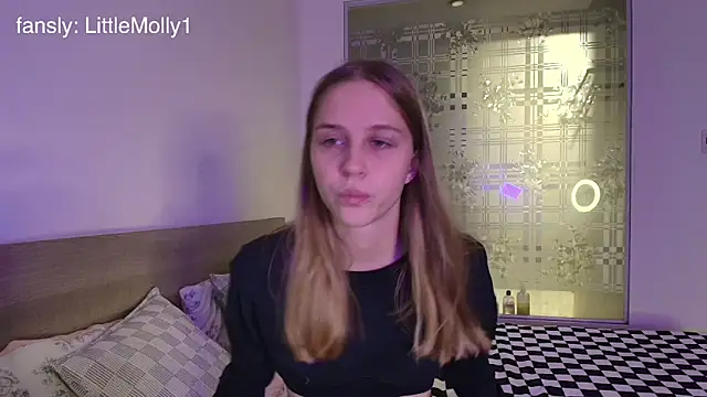 littlemolly11 online show from October 2, 1:07 pm