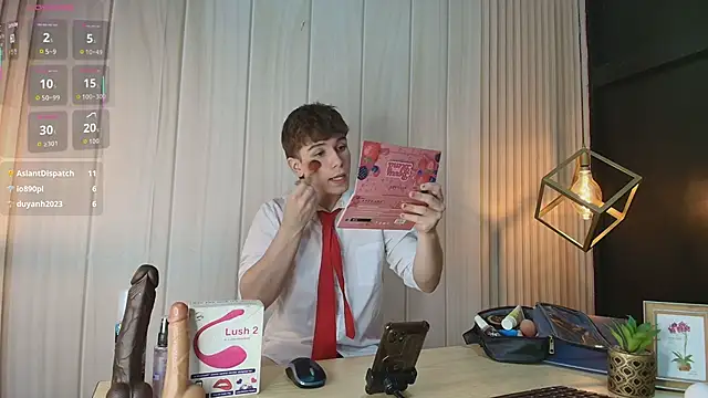 TaylerWhite online show from October 6, 12:46 pm