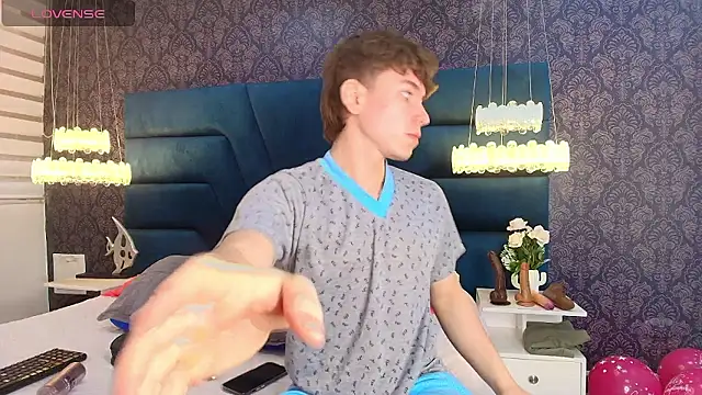 TaylerWhite online show from January 18, 12:31 pm