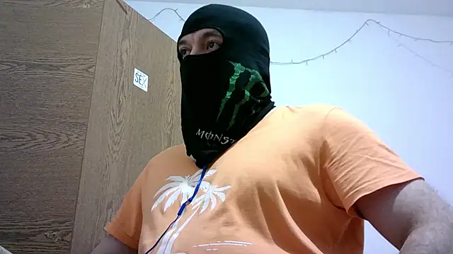 Snapshot of Black_Scorpion91 chatting on October 15, 5:57 pm Black Scorpion91 online show from October 15, 5:57 pm