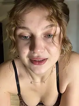 Emaline Fane online show from June 2, 6:43 pm